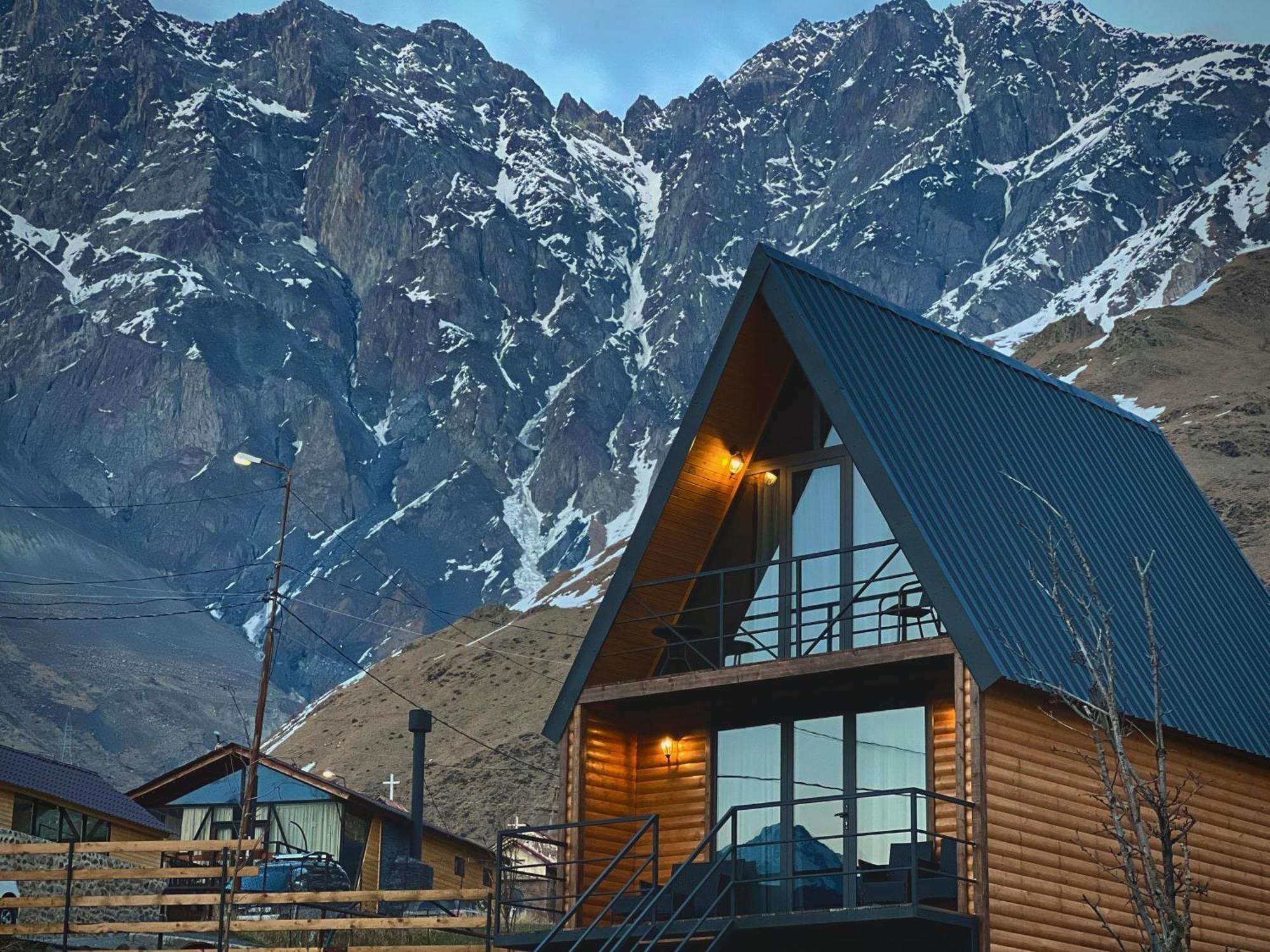 Sunset Cottage Kazbegi Esterno foto