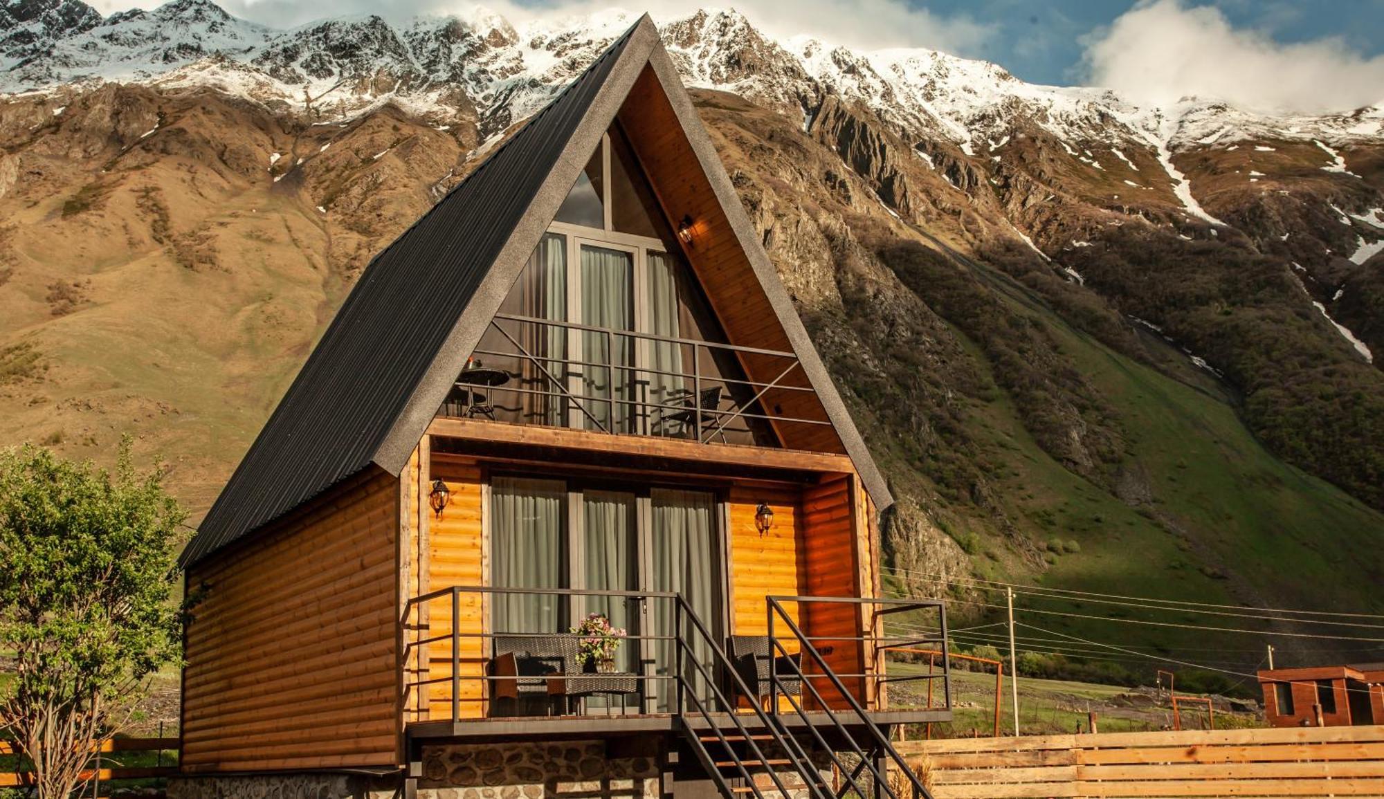 Sunset Cottage Kazbegi Esterno foto